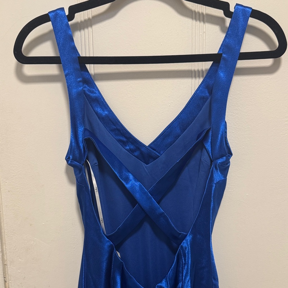 STUNNING HOLIDAY DRESS Lulu's Vibrant Blue Satin Gown - Picture 6 of 9